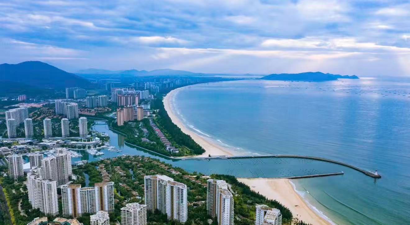 海南云帆济海
